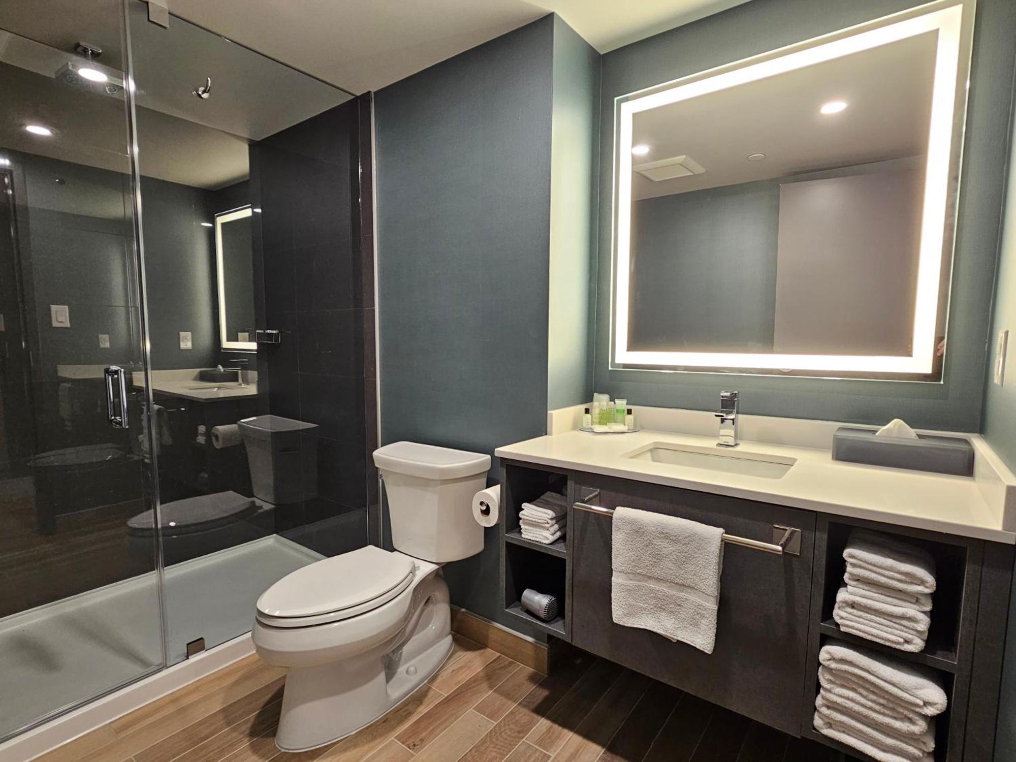 Vittoria Hotel & Suites ไนแอการาฟอลส์ ภายนอก รูปภาพ