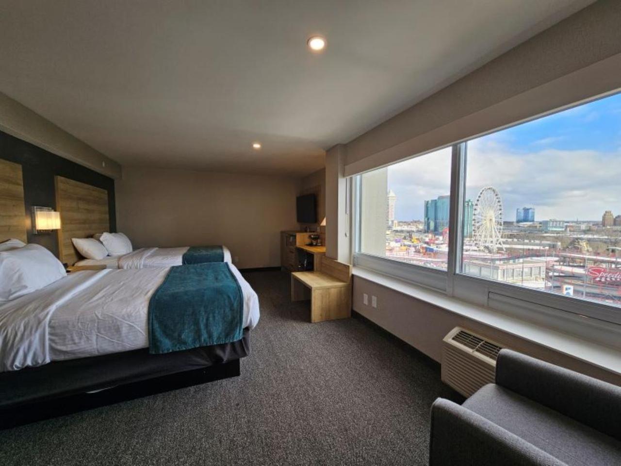 Vittoria Hotel & Suites ไนแอการาฟอลส์ ภายนอก รูปภาพ